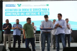 A5BD22CC-0407-4CA7-A49E-626AA48D8C78-300x200 Projeto Seridó vai levar água para 300 mil pessoas no Rio Grande do Norte